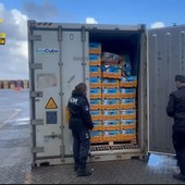 Blitz al porto di Gioia Tauro, sequestrati 27 chili di cocaina