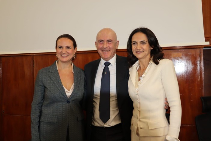 Il Museo del Genio riapre a Roma con due mostre su Vivian Maier e Ugo Nespolo Il Museo del Genio riapre a Roma con due mostre su Vivian Maier e Ugo Nespolo