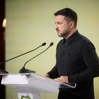 Ucraina, Zelensky “Attacco russo su 13 regioni”