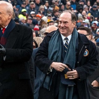 Usa, licenziato il segretario della Marina John Phelan