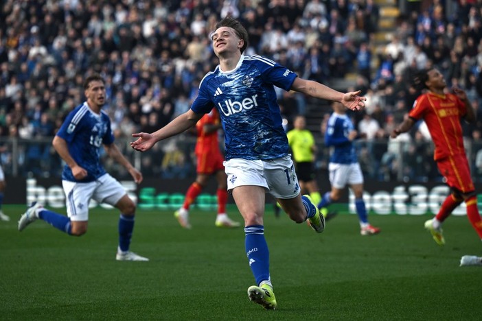 Profumo di Champions sul lago, il Como vola e batte 3-1 il Lecce