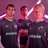 Palermo Calcio, storia e nuova energia nel Neon Kit 26/27 Palermo Calcio, storia e nuova energia nel Neon Kit 26/27