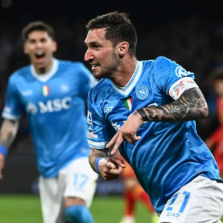 Politano fa volare il Napoli, Lecce battuto in rimonta per 2-1