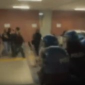 Disordini durante le manifestazioni a Torino, 18 misure cautelari ad antagonisti Disordini durante le manifestazioni a Torino, 18 misure cautelari ad antagonisti