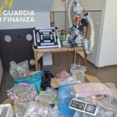 Trovati con 100 Kg di droga tra hashish e marijuana, tre arresti nel catanese Trovati con 100 Kg di droga tra hashish e marijuana, tre arresti nel catanese