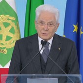 Mattarella “La scuola è aperta a tutti, deve unire e non lacerare” Mattarella “La scuola è aperta a tutti, deve unire e non lacerare”