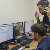 Camorra, 6 arresti per scambio elettorale a Santa Maria a Vico