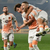 Continua la rimonta della Roma, Dovbyk-gol e vittoria a Lecce