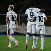 L’Inter fa poker a Lecce, continua la rincorsa al Napoli