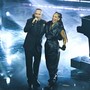 Sanremo, Filippucci vince tra i giovani. Emoziona il duetto Ramazzotti-Alicia Keys Sanremo, Filippucci vince tra i giovani. Emoziona il duetto Ramazzotti-Alicia Keys