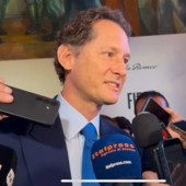 Stoccata Elkann “Piloti Ferrari pensino a guidare e parlino meno”