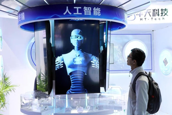 Cina, nel 2025 oltre 6.000 imprese nel settore dell’intelligenza artificiale Cina, nel 2025 oltre 6.000 imprese nel settore dell’intelligenza artificiale