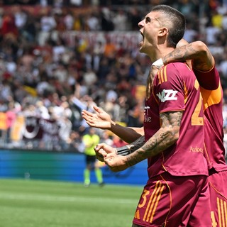 La Roma vince il derby e sale al quarto posto, Mancini stende la Lazio