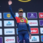 Groves vince in volata 6^ tappa del Giro, Pedersen resta in rosa