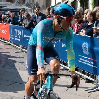 Ballerini vince la 6^ tappa a Napoli, Eulalio resta in rosa