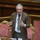 Urso “Italia e Germania all’Ue, cambiare rotta su automotive”