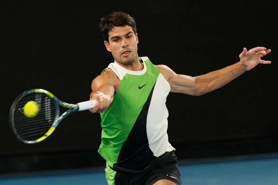 Alcaraz vince gli Australian Open, battuto Djokovic in finale Alcaraz vince gli Australian Open, battuto Djokovic in finale