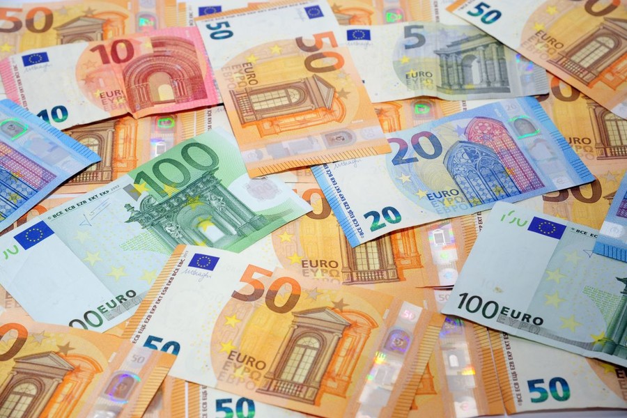 Banche, a febbraio i prestiti alle famiglie +0,7%