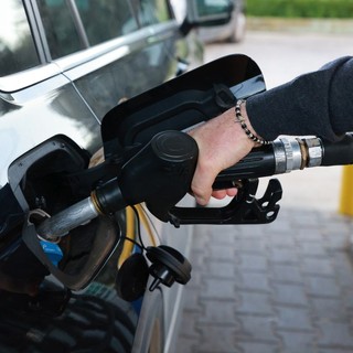 Dal Cdm nuovo decreto Carburanti, sconto sulle accise fino al 6 giugno