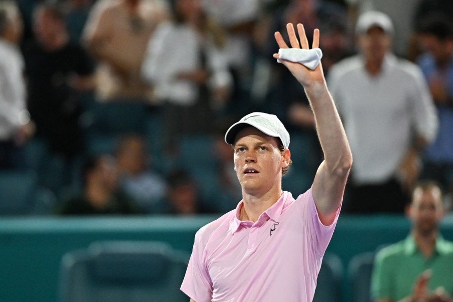 Sinner batte Moutet, agli ottavi a Miami contro Michelsen