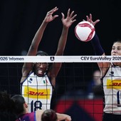Azzurre del volley ko al tie-break, Turchia si conferma regina d’Europa Azzurre del volley ko al tie-break, Turchia si conferma regina d’Europa