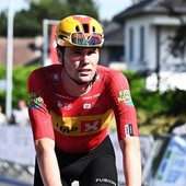 Waerenskjold vince in volata 11^ tappa al Tour, Pogacar resta in giallo Waerenskjold vince in volata 11^ tappa al Tour, Pogacar resta in giallo