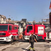 Crolla palazzina a Messina, si cercano eventuali dispersi tra macerie Crolla palazzina a Messina, si cercano eventuali dispersi tra macerie