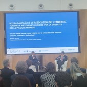 Intesa Sanpaolo, piano da 20 mld per la crescita di piccole imprese e territori Intesa Sanpaolo, piano da 20 mld per la crescita di piccole imprese e territori