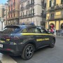 Napoli, lotta alla contraffazione. Sequestrati oltre 18 mila articoli