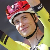 Vingegaard ‘brucià Ciccone, tappa e maglia rossa alla Vuelta