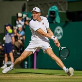 Sinner resta il re di Wimbledon, battuto Zverev in 4 set Sinner resta il re di Wimbledon, battuto Zverev in 4 set