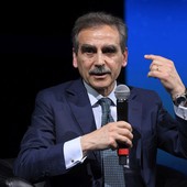 “Financial Times”, la doppia Ops di MPS “idea bizzarra con premi magri” “Financial Times”, la doppia Ops di MPS “idea bizzarra con premi magri”