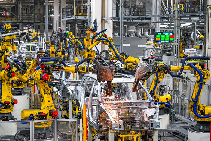 Cina, l’indice PMI manifatturiero si attesta a 49 a ottobre