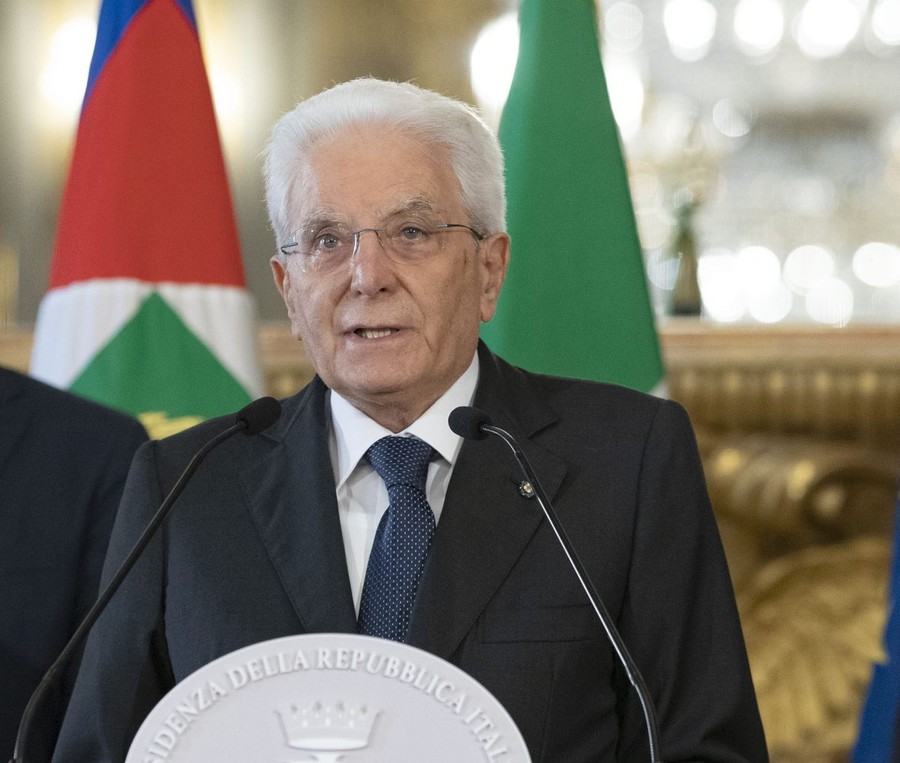 Mattarella “Permanente conflittualità pretende di sostituirsi a cooperazione”