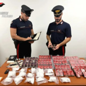 Sequestrati a Palermo 17 kg di droga nascosta in frigo, due arresti Sequestrati a Palermo 17 kg di droga nascosta in frigo, due arresti