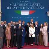 Meloni e Lollobrigida premiano 10 Maestri dell’Arte della Cucina Italiana Meloni e Lollobrigida premiano 10 Maestri dell’Arte della Cucina Italiana