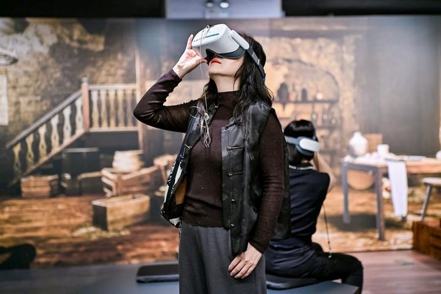 Cina, pubblico esplora la vita artistica di Caravaggio grazie alla tecnologia VR Cina, pubblico esplora la vita artistica di Caravaggio grazie alla tecnologia VR