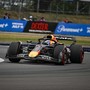 Pole Verstappen a Silverstone davanti a Piastri, Ferrari in terza fila