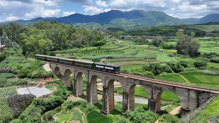 Fatturato delle ferrovie China Railway supera i 1.000 mld di yuan nel 2025