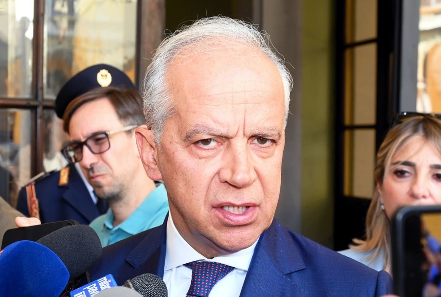 Immigrazione, Piantedosi “Dal 15 agosto rivaluteremo stop a Schengen con Spagna”