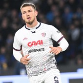 Colpo salvezza Cagliari al “Franchi”, Fiorentina battuta 2-1 Colpo salvezza Cagliari al “Franchi”, Fiorentina battuta 2-1
