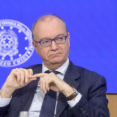 Scuola, Valditara “Non sarà più possibile fare 4 anni in 1”