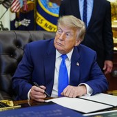 Trump “Israeliani non colpiscano Gaza, Hamas ha accettato di deporre le armi”