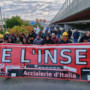 A Genova fabbrica ex Ilva occupata e blocco stradale a oltranza A Genova fabbrica ex Ilva occupata e blocco stradale a oltranza