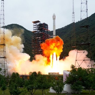 La Cina lancia un nuovo satellite nello spazio