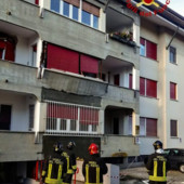 Esplosione in una palazzina nel Torinese, un ferito grave