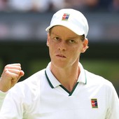 Sinner piega Borges in tre set e vola al terzo turno a Wimbledon Sinner piega Borges in tre set e vola al terzo turno a Wimbledon