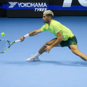 Atp Finals, Alcaraz batte Fritz e si porta a un passo dalle semifinali