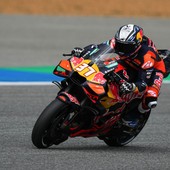 Acosta vince la Sprint della MotoGP in Thailandia