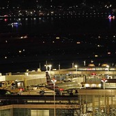 A Washington aereo si scontra con elicottero militare, diversi morti